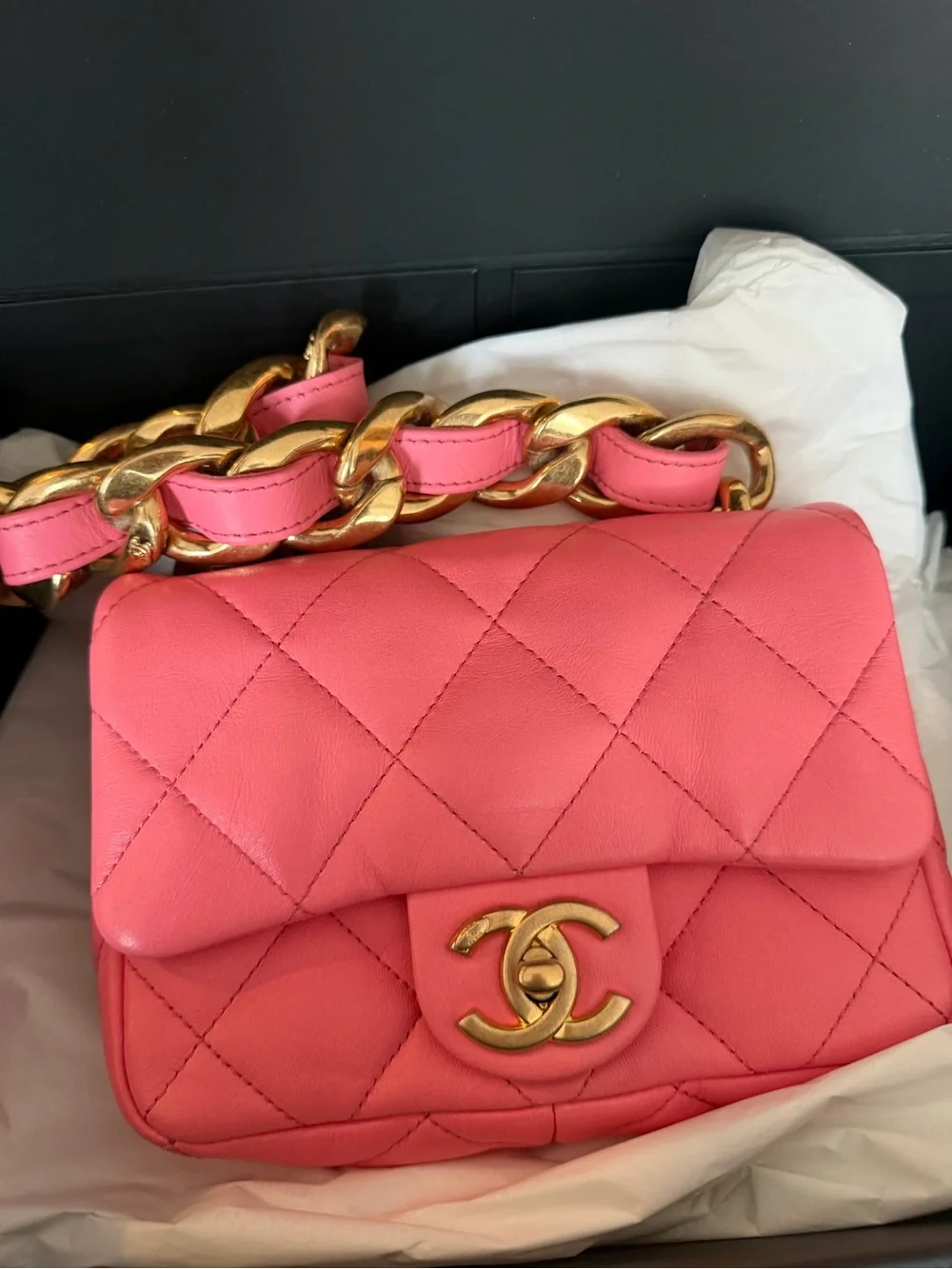 CHANEL compact quilted